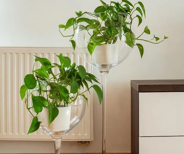 Apartamento Bright 2-bed Free Parking & Wifi - Walk To Old Town Liubliana