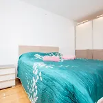 Apartmán Bright 2-bed Free Wifi And Walk To Old Town *