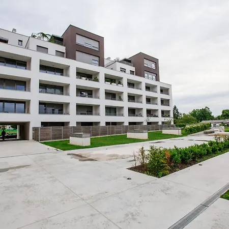 Finest Apartment *